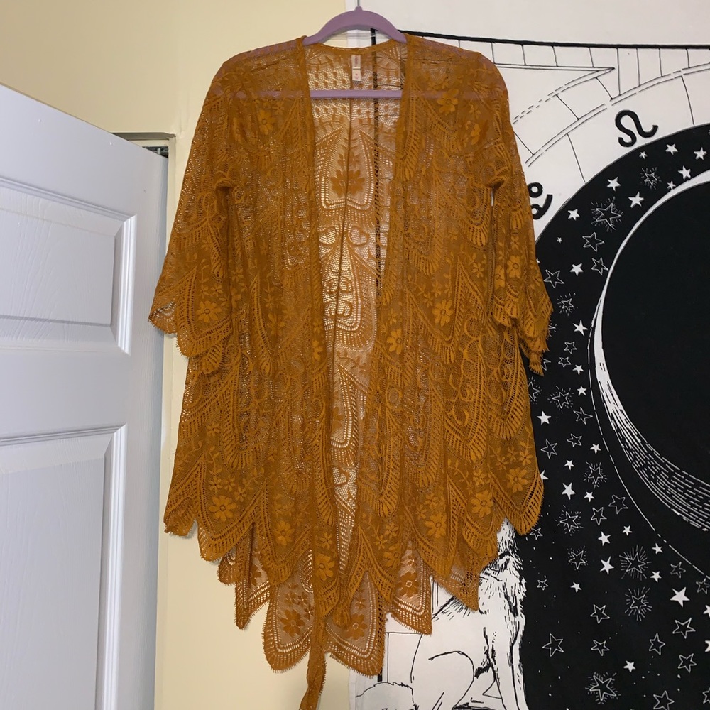 Mustard, Lacey Kimono//Cardigan 🌟